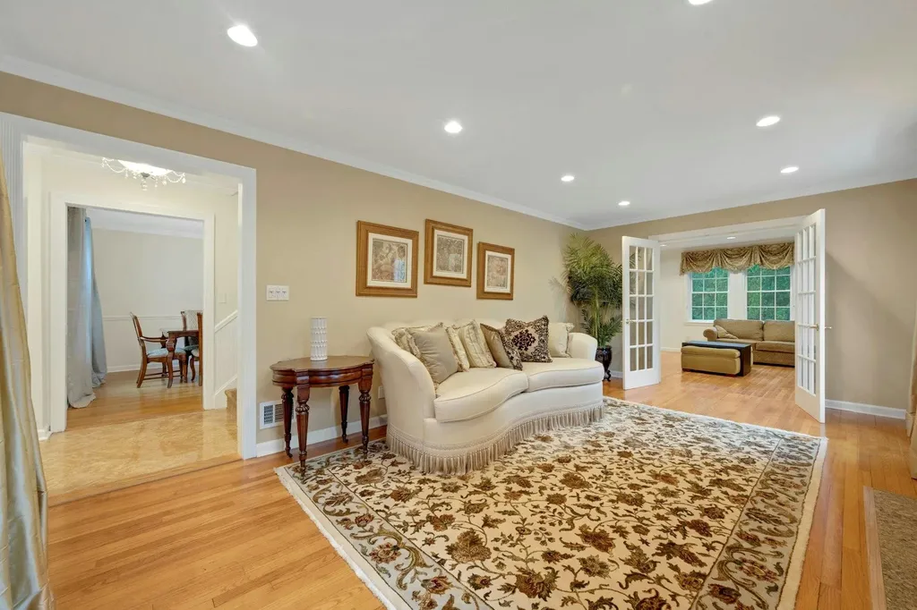 4 Longview Drive Eastchester NY 10709