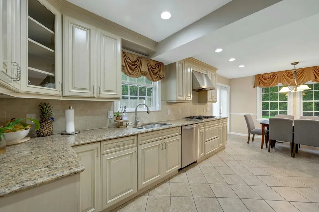 4 Longview Drive Eastchester NY 10709