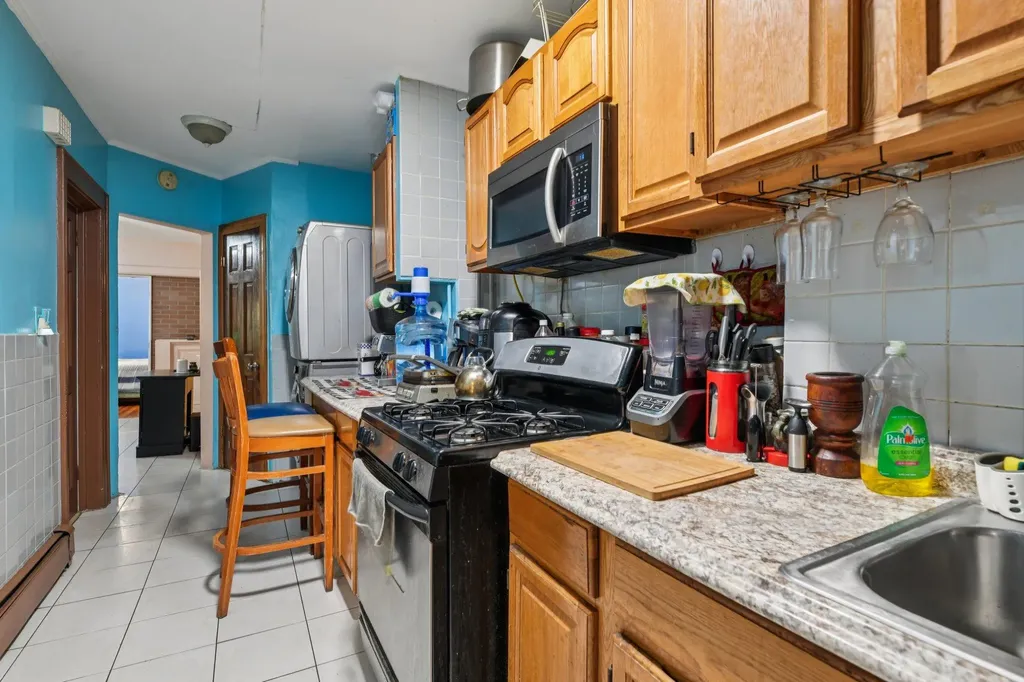 9406 76th Street Ozone Park NY 11416