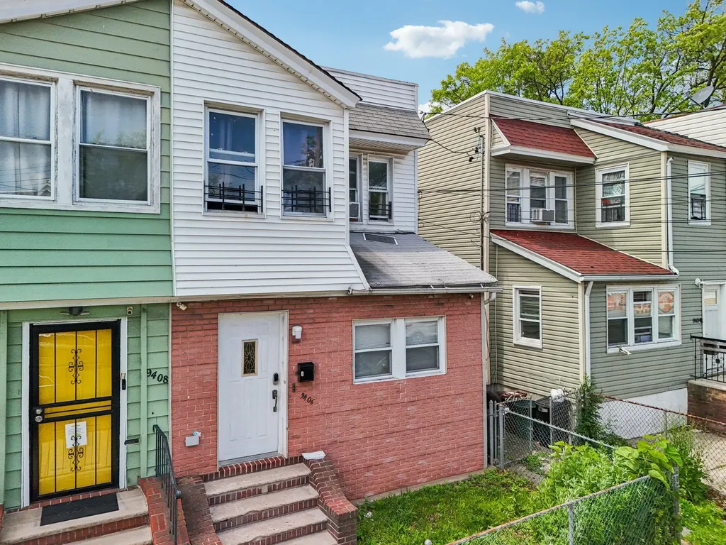 9406 76th Street Ozone Park NY 11416