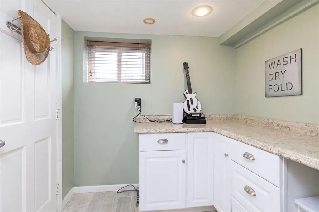 3706 Regent Lane Wantagh NY 11793