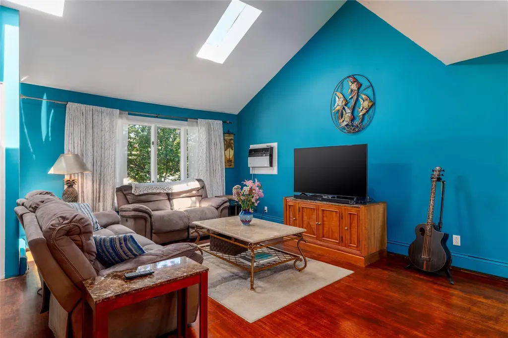 3706 Regent Lane Wantagh NY 11793