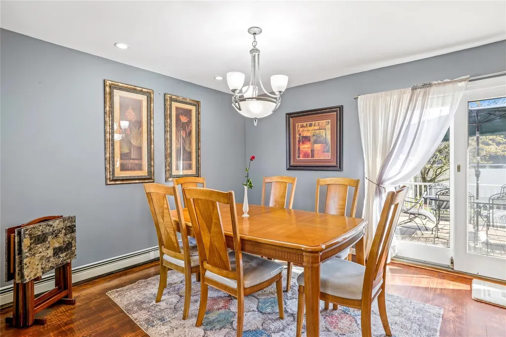 3706 Regent Lane Wantagh NY 11793