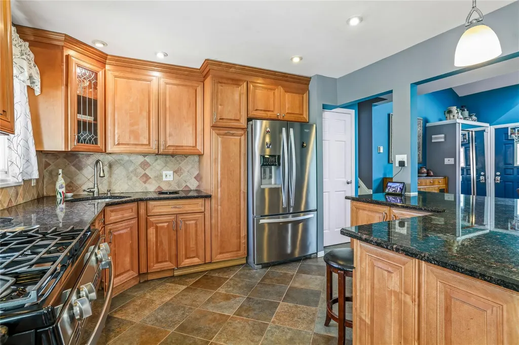 3706 Regent Lane Wantagh NY 11793