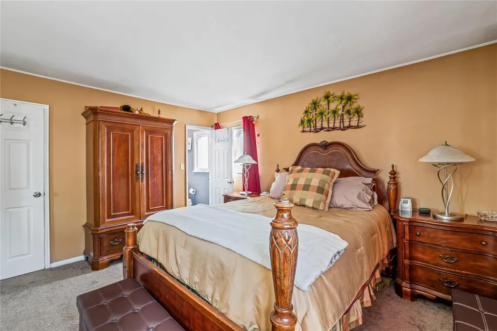 3706 Regent Lane Wantagh NY 11793