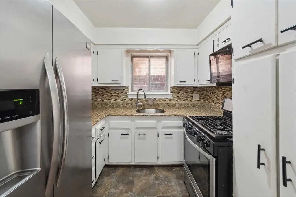 710 E 213th Street Bronx NY 10467