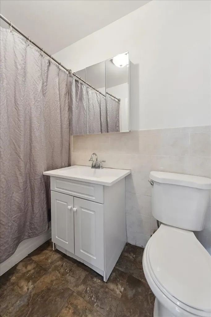 710 E 213th Street Bronx NY 10467