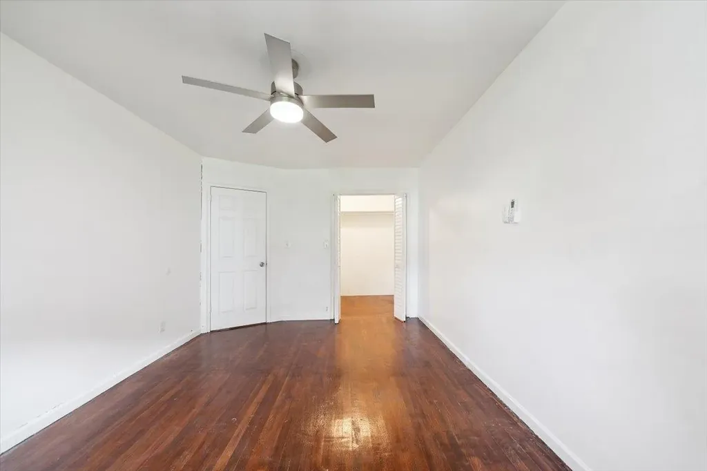 710 E 213th Street Bronx NY 10467