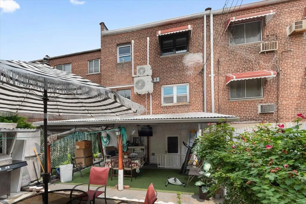 710 E 213th Street Bronx NY 10467