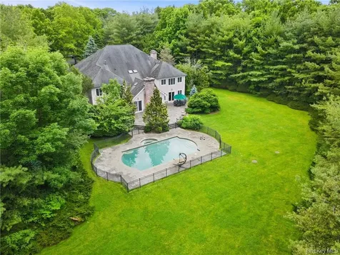 9 Lincoln Woods Purchase NY 10577