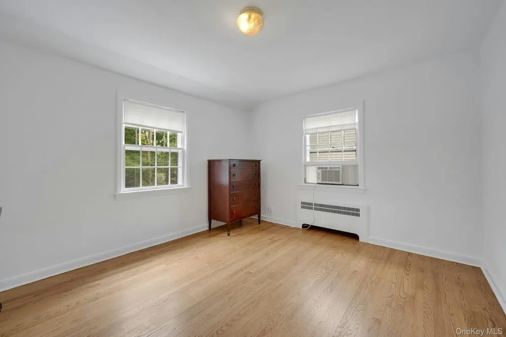 136 White Road Scarsdale NY 10583