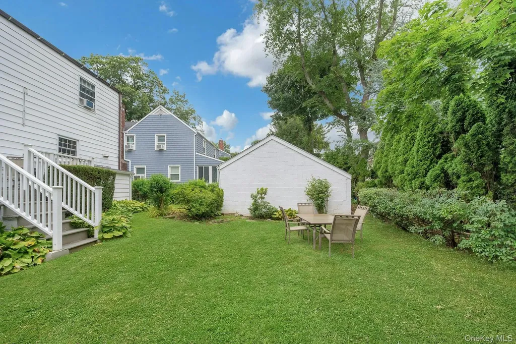136 White Road Scarsdale NY 10583