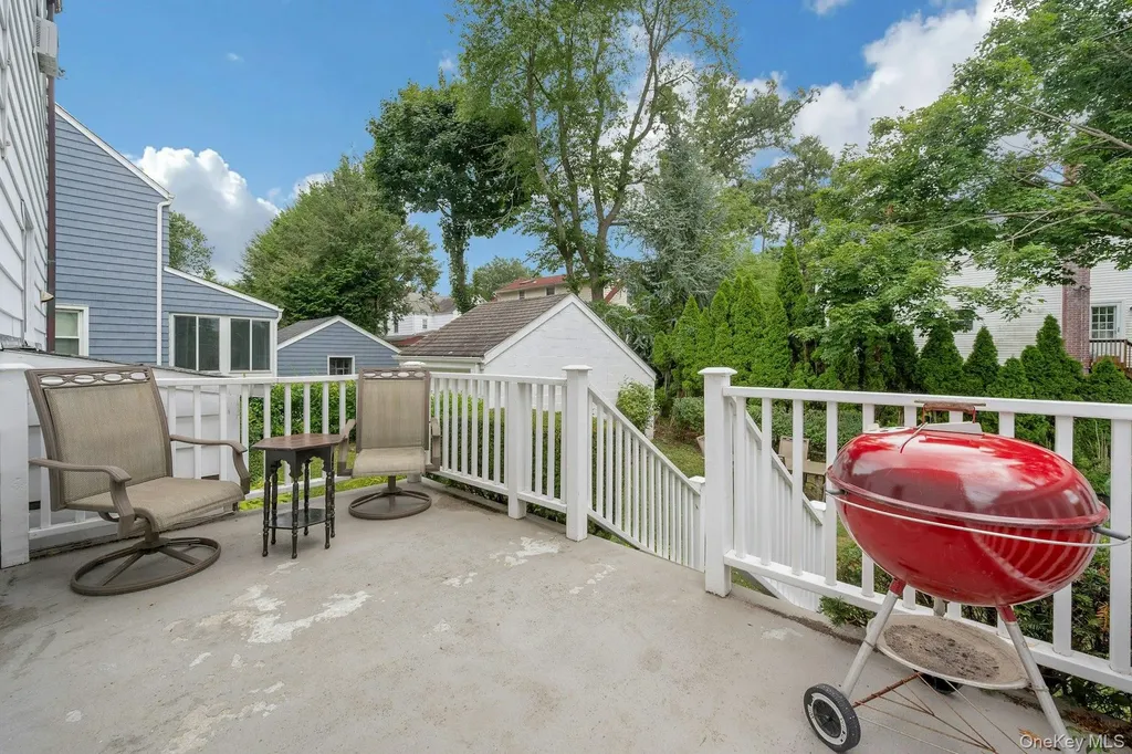 136 White Road Scarsdale NY 10583