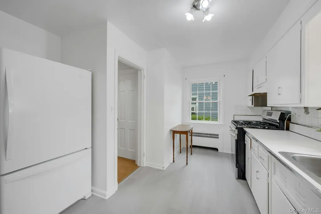136 White Road Scarsdale NY 10583