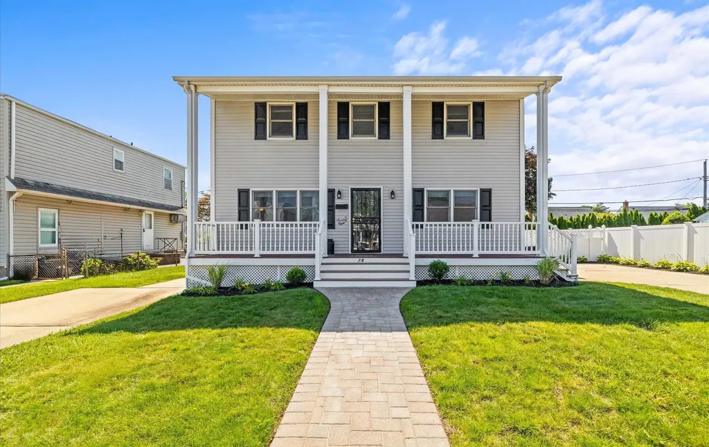 78 Cliff Drive Hicksville NY 11801
