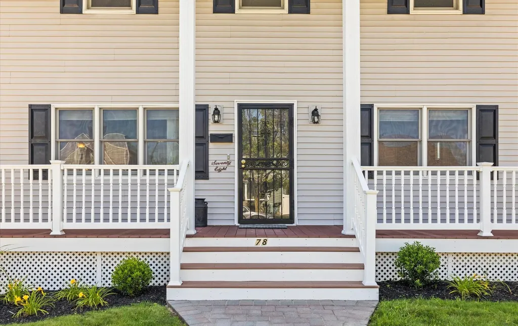 78 Cliff Drive Hicksville NY 11801