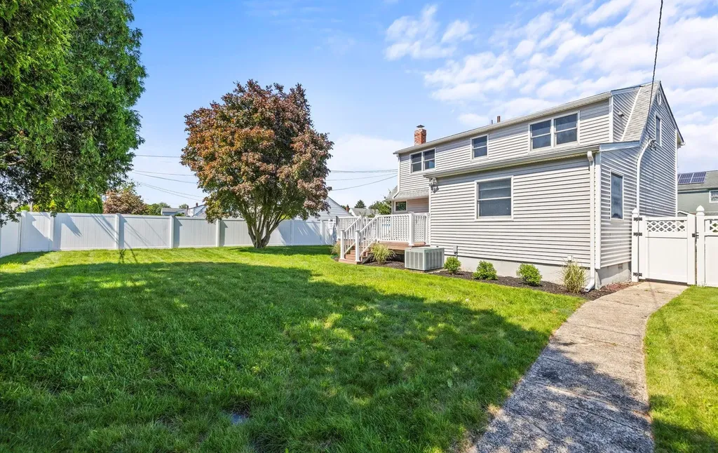 78 Cliff Drive Hicksville NY 11801
