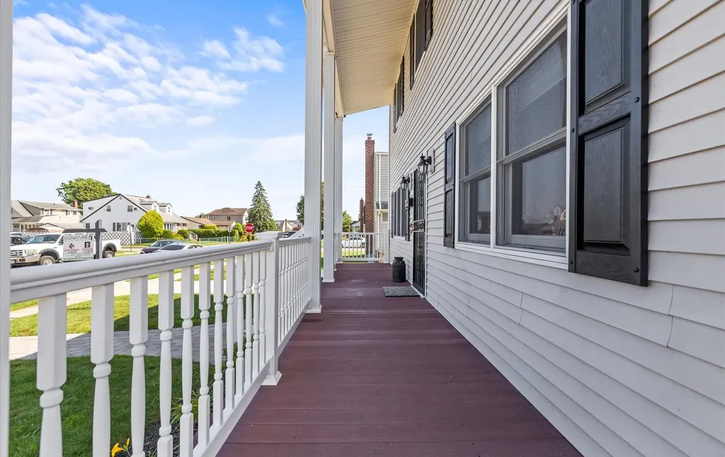 78 Cliff Drive Hicksville NY 11801