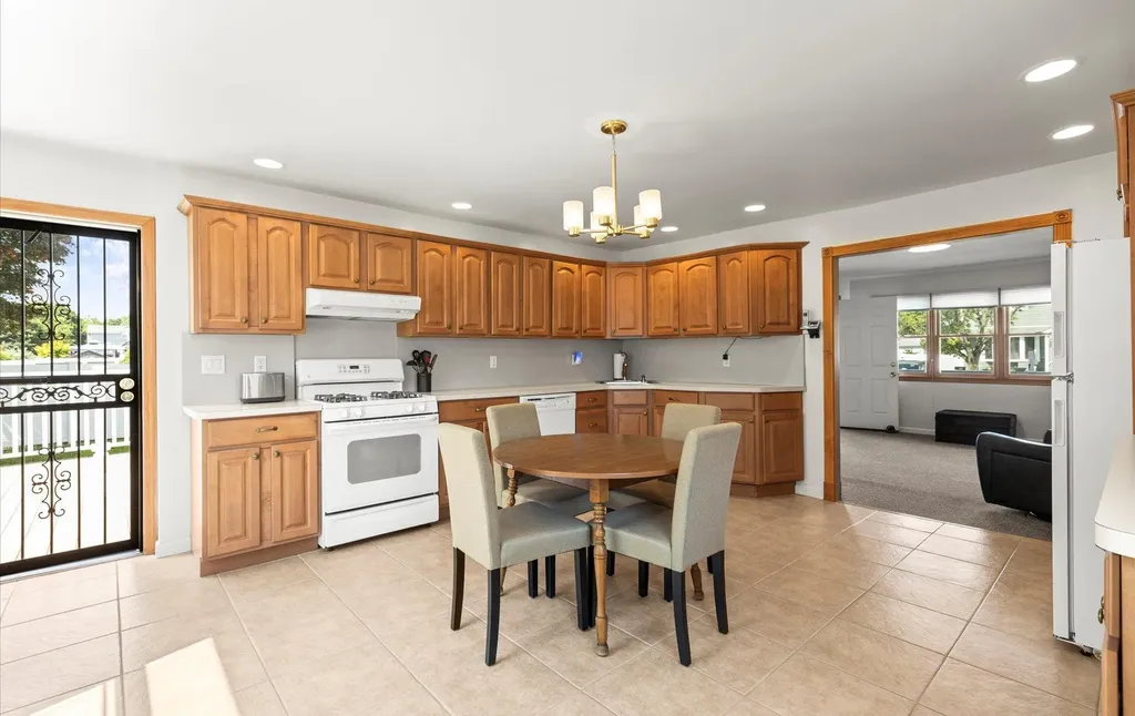 78 Cliff Drive Hicksville NY 11801