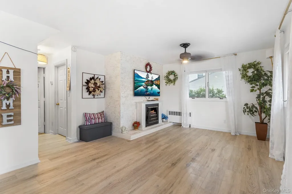 121 Thomas Avenue Bethpage NY 11714