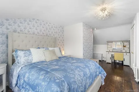 121 Thomas Avenue Bethpage NY 11714