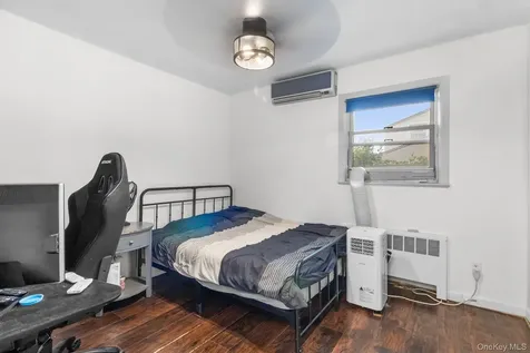 121 Thomas Avenue Bethpage NY 11714