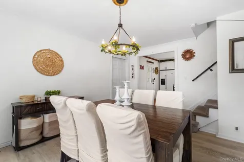 121 Thomas Avenue Bethpage NY 11714