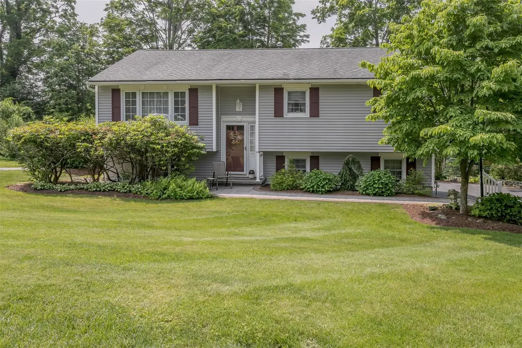 2 Valley View Circle Warwick NY 10990
