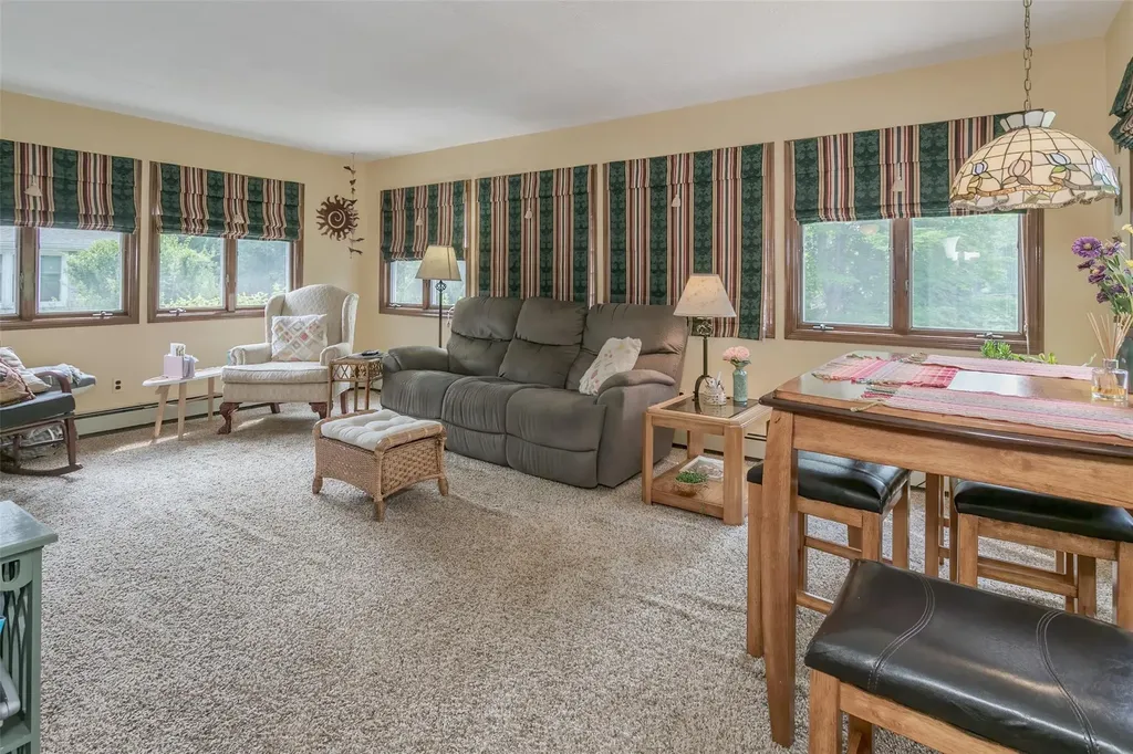 2 Valley View Circle Warwick NY 10990