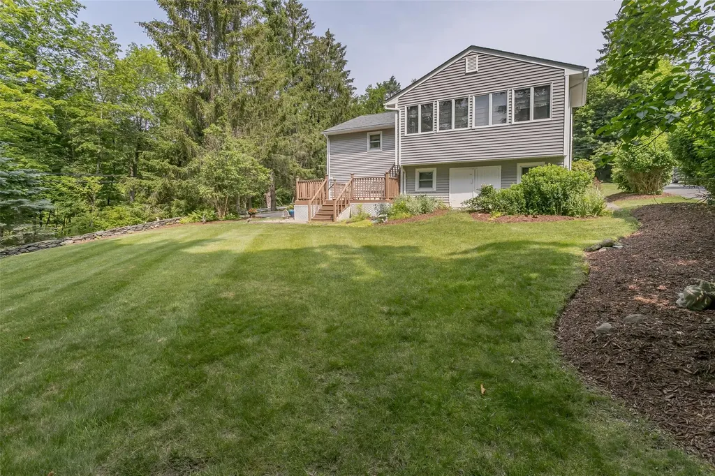2 Valley View Circle Warwick NY 10990