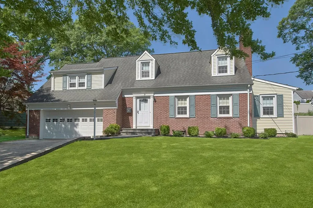 19 Cloverdale Avenue White Plains NY 10603