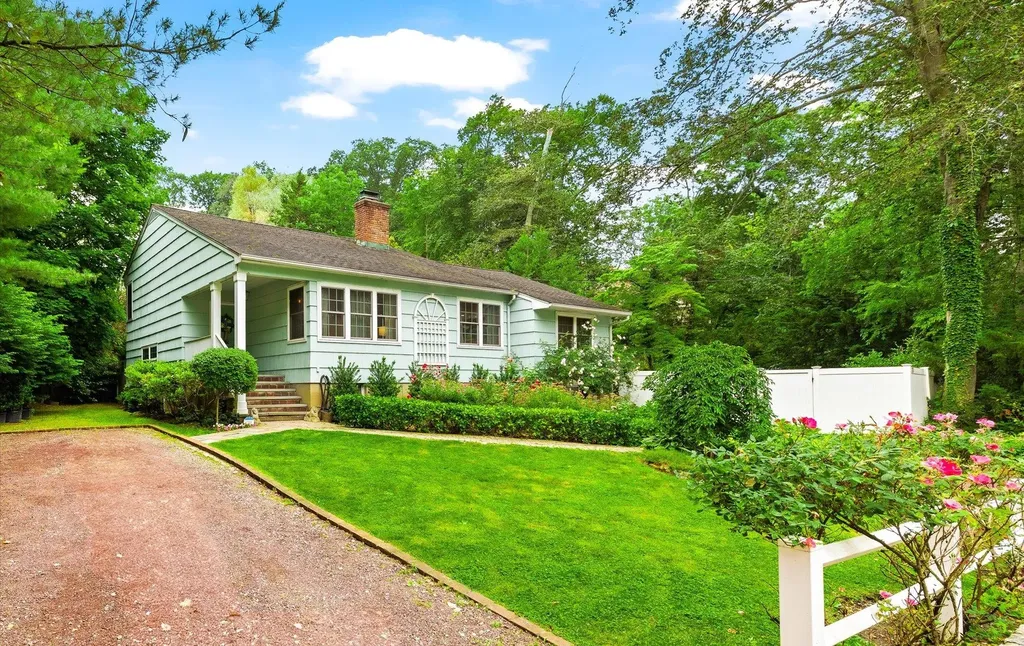 43 Scudders Lane Glen Head NY 11545