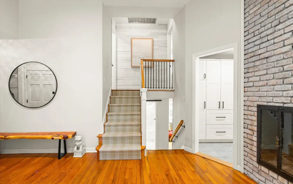 43 Scudders Lane Glen Head NY 11545