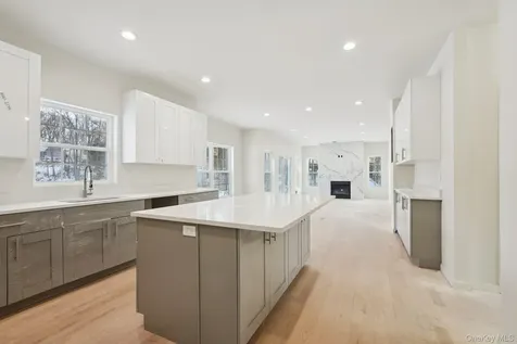 14 Vargas (AKA 70 Jessup Ln) Circle Stony Point NY 10980