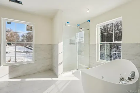 14 Vargas (AKA 70 Jessup Ln) Circle Stony Point NY 10980