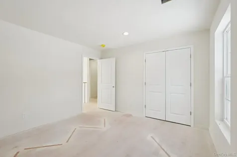 14 Vargas (AKA 70 Jessup Ln) Circle Stony Point NY 10980