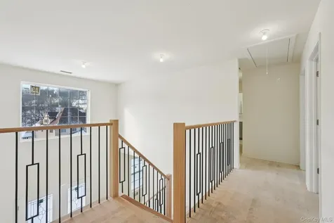 14 Vargas (AKA 70 Jessup Ln) Circle Stony Point NY 10980