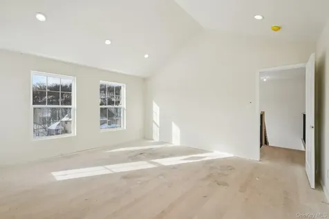 14 Vargas (AKA 70 Jessup Ln) Circle Stony Point NY 10980