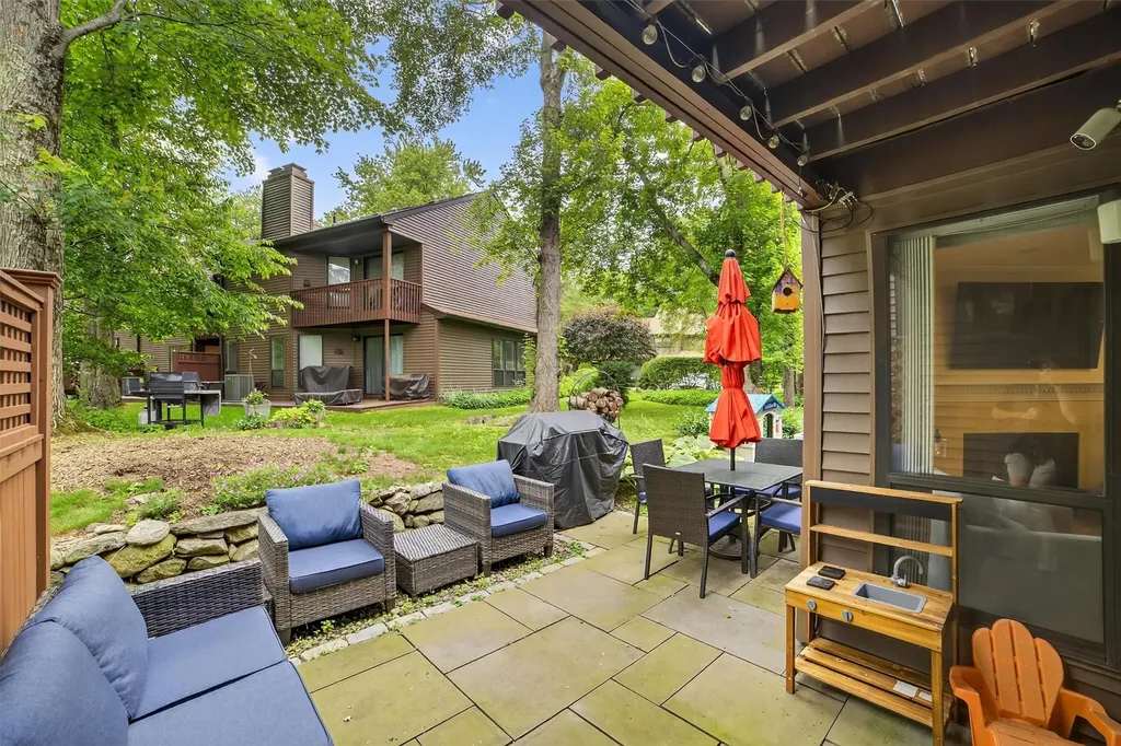 233 Woods Brooke Circle Ossining NY 10562