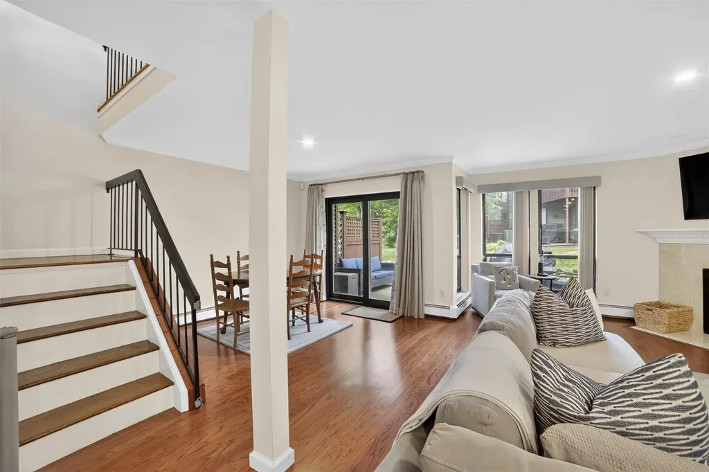 233 Woods Brooke Circle Ossining NY 10562