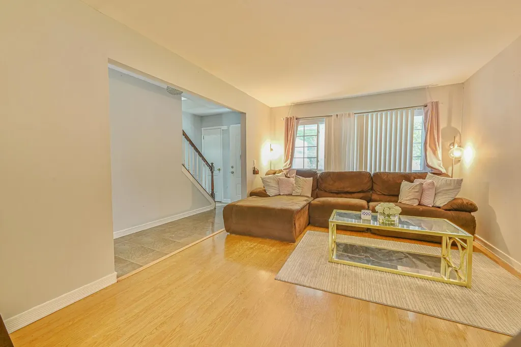 204 Hawthorne Street Mastic NY 11950