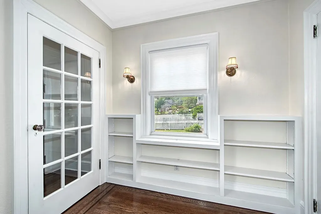32 Brookdale Avenue White Plains NY 10603