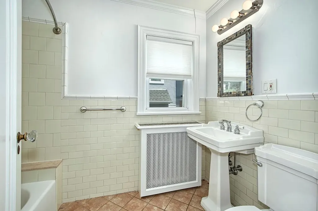 32 Brookdale Avenue White Plains NY 10603