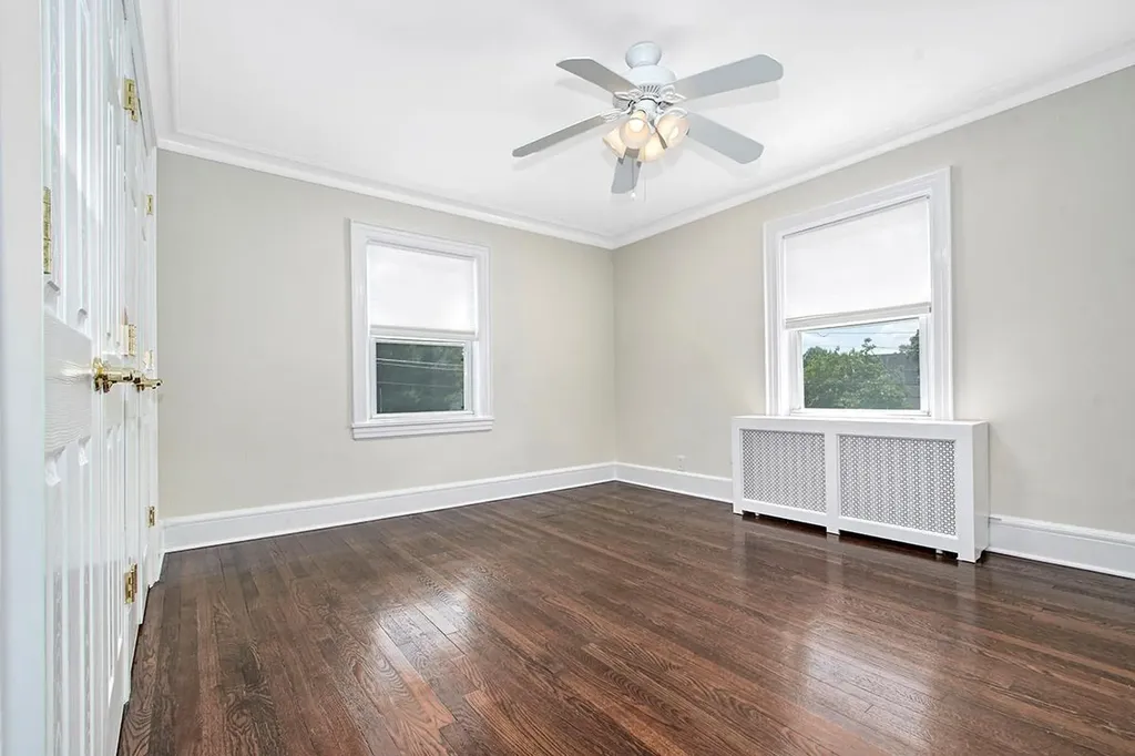 32 Brookdale Avenue White Plains NY 10603
