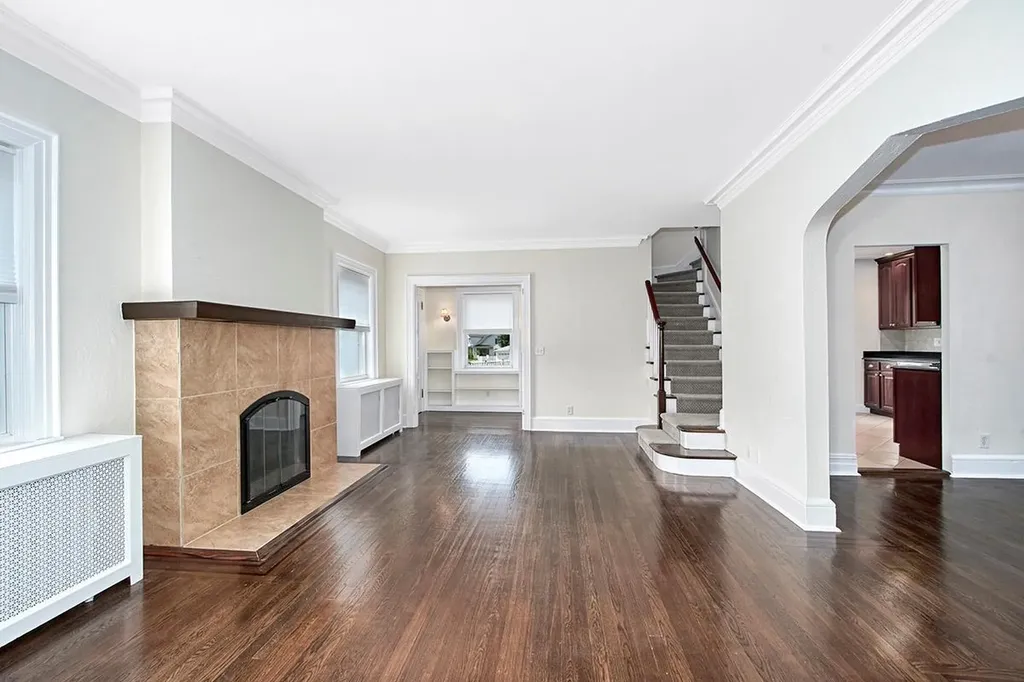 32 Brookdale Avenue White Plains NY 10603