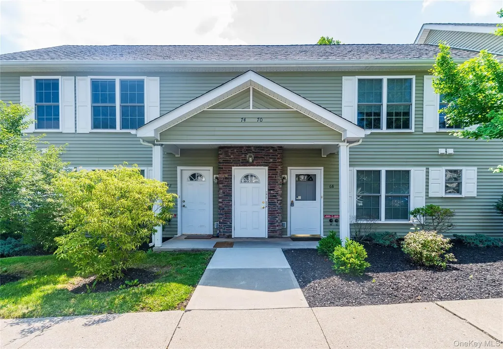 74 Aveonis Court Fishkill NY 12524