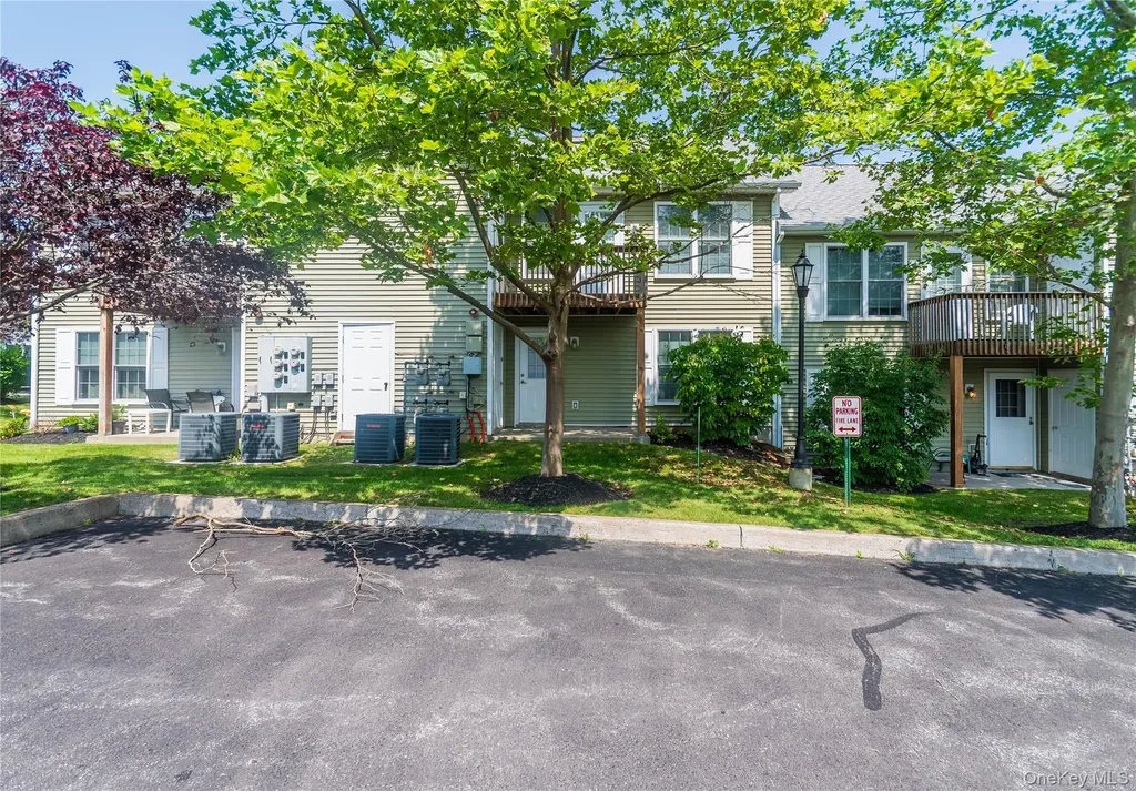 74 Aveonis Court Fishkill NY 12524