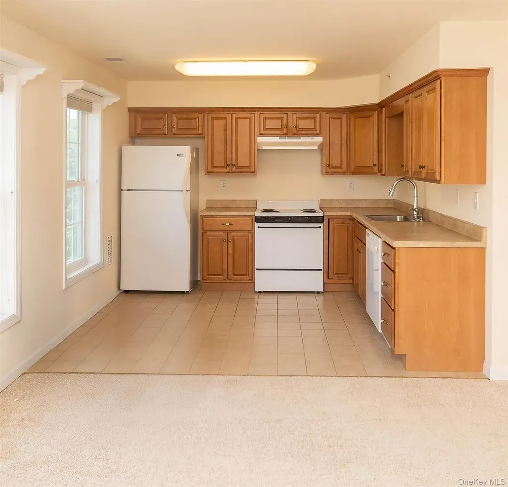 74 Aveonis Court Fishkill NY 12524