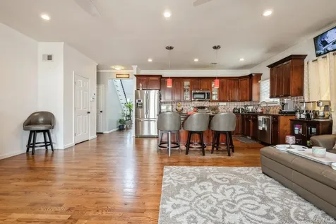 198 Central Avenue Bethpage NY 11714