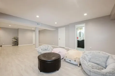 198 Central Avenue Bethpage NY 11714